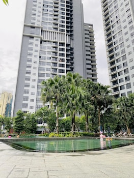 agile skyview suites klcc by moonlight