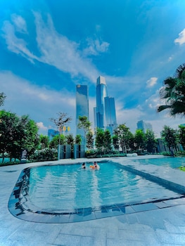 agile skyview suites klcc by moonlight