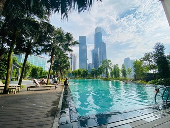 agile skyview suites klcc by moonlight