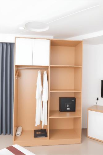 vienna hotel vn