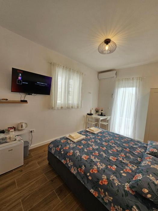 room ela