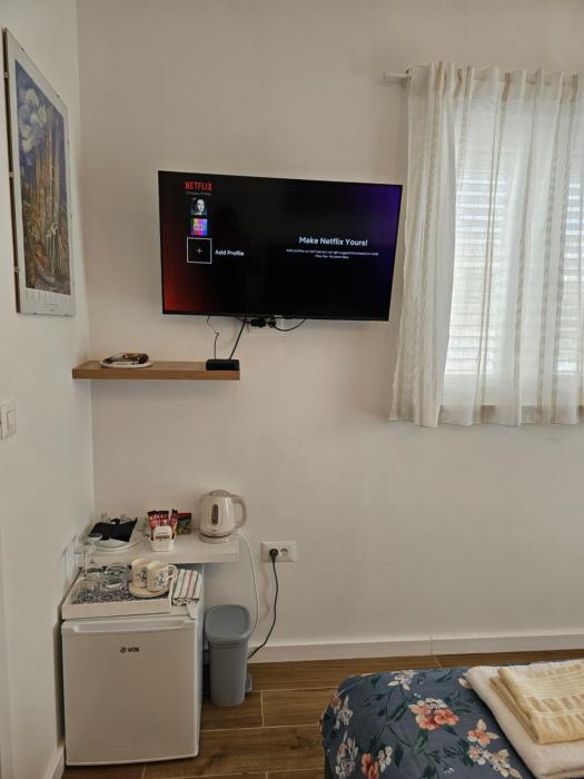 room ela