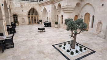 shamas hotel