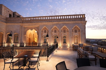 shamas hotel