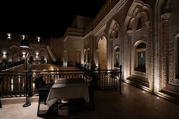 shamas hotel