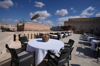 shamas hotel
