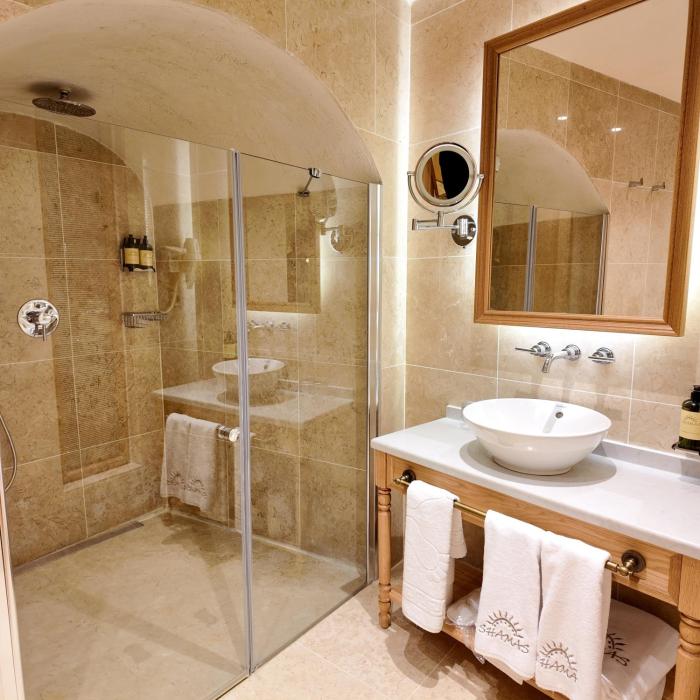 shamas hotel