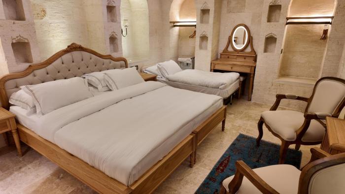 shamas hotel