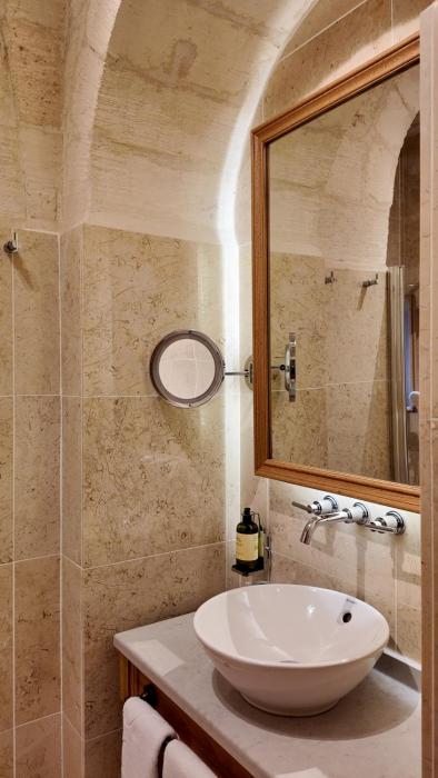 shamas hotel