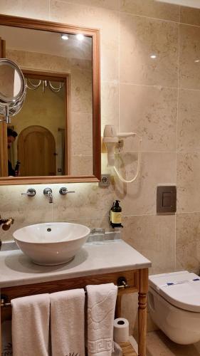 shamas hotel