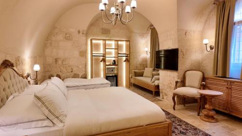 shamas hotel
