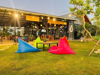 rose park resort
