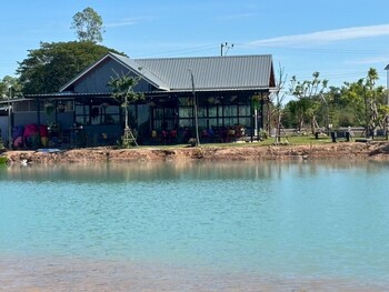 Rose Park Resort,,3 star