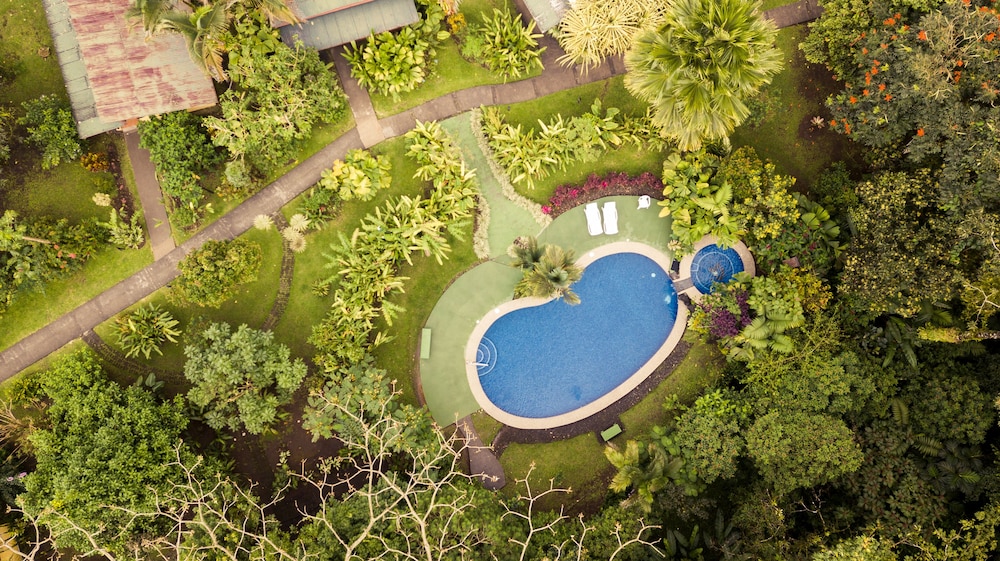 catarata eco lodge