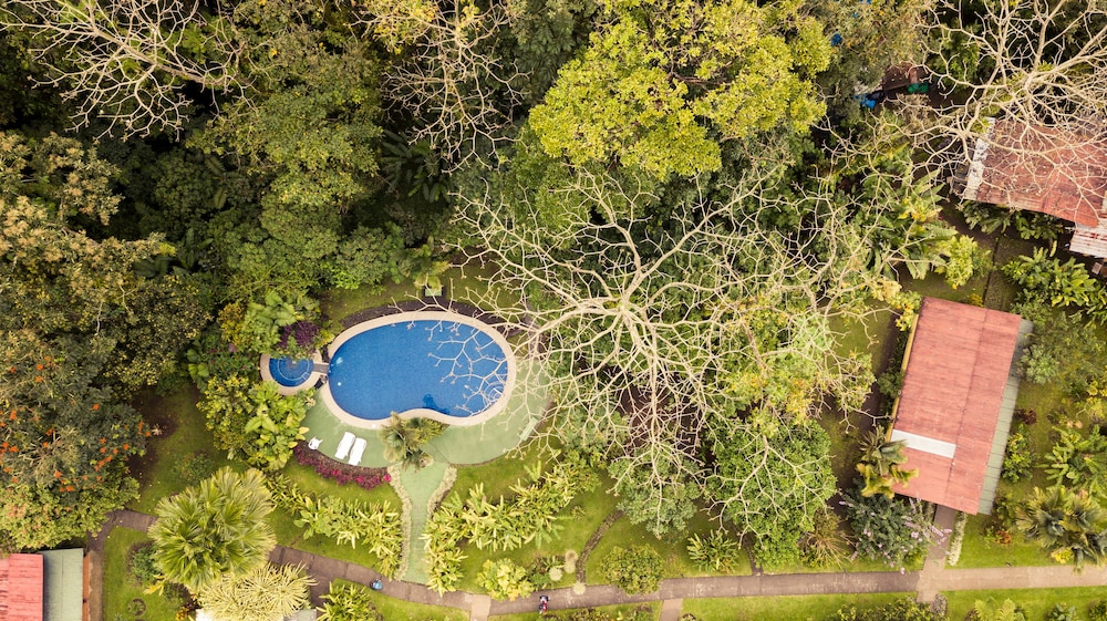 catarata eco lodge