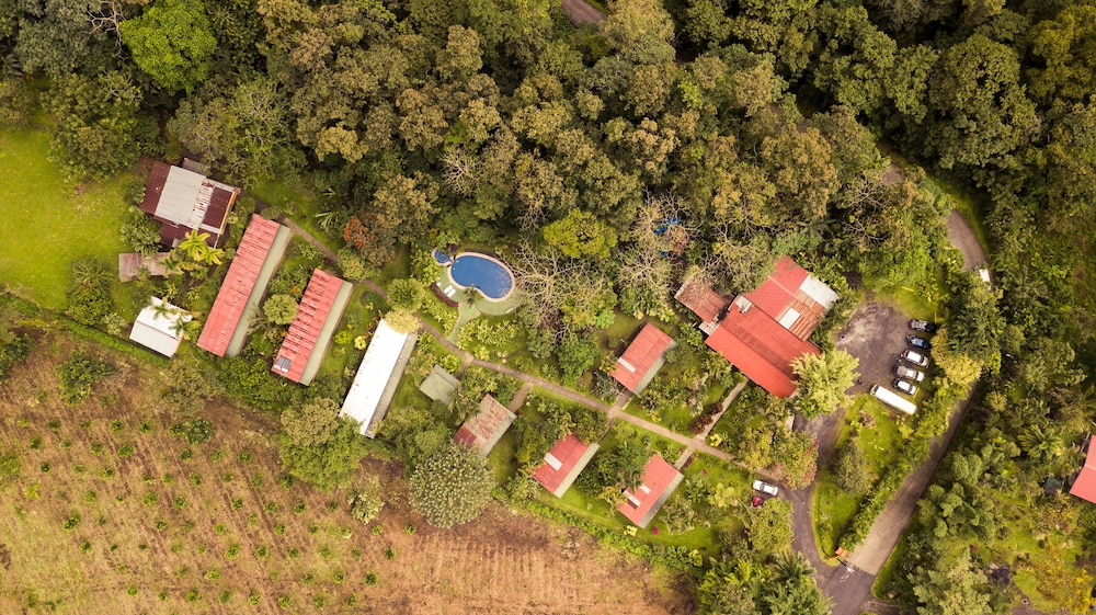 catarata eco lodge
