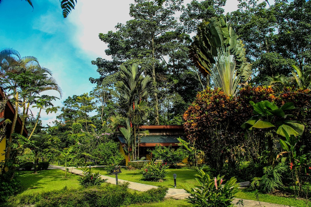 catarata eco lodge