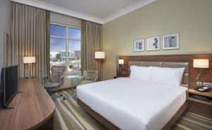 Hilton Garden Inn Dubai Deira,Dubai>>Deira,4 star