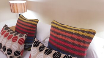 Pumleni Guesthouse,Brits>>Bojanala,4 star