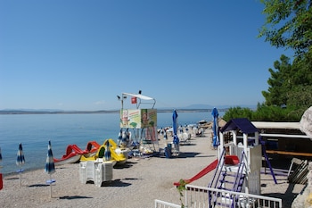 Apartments Badnje,,3 star