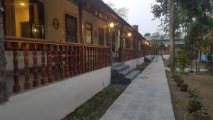 jungle safari resort