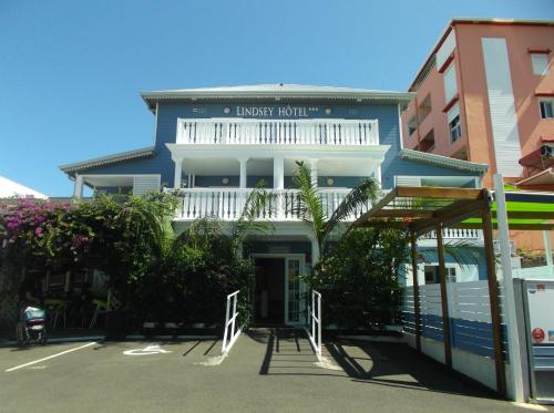 lindsey hotel