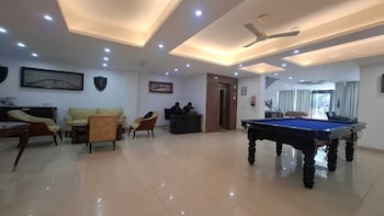 hotel taj homestay a unit of sahnis