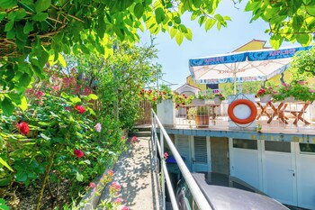 Apartments Mrijana D,,3 star