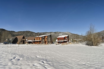 apartments ava
