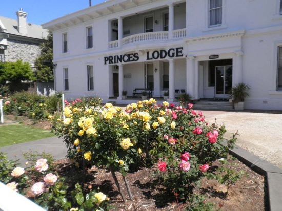 princes lodge motel