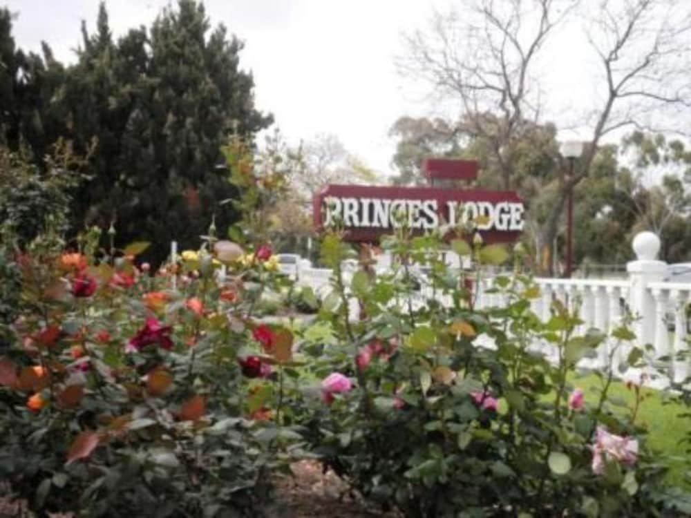 princes lodge motel