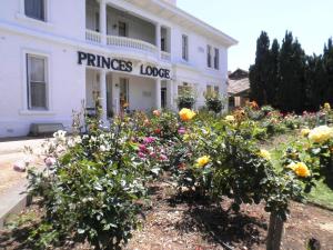 princes lodge motel