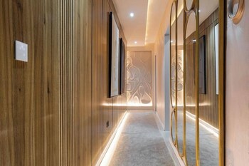 Sentinel Apartment,,5 star