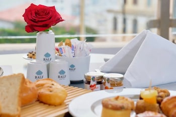 ralf hotel downtown