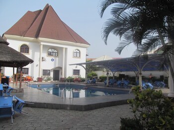 Pauliham Hotel And Suites,,3 star