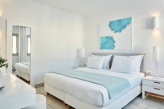 Aqua Blue Hotel,Megalochori>>Fira,5 star