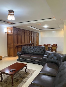 kigali queens home and aprtments