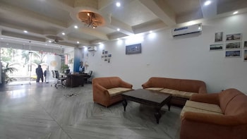 taj homes a unit of sahnis villa