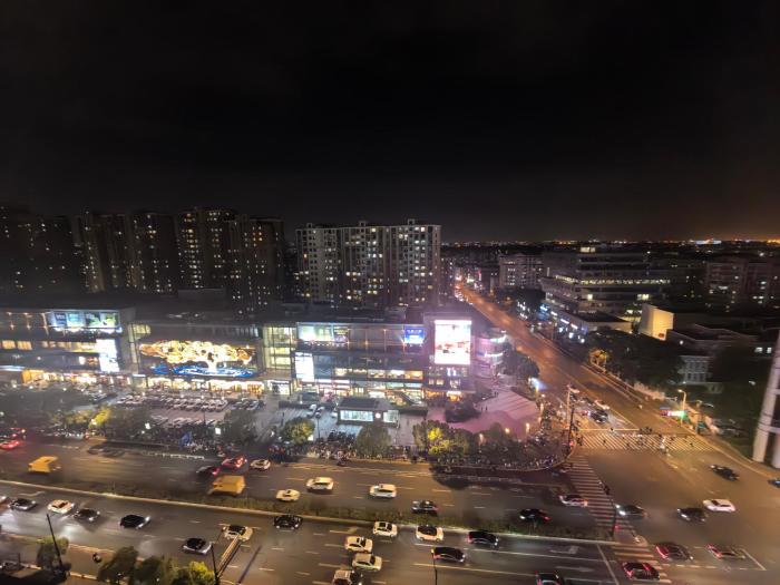 jinglaihotel weining road subway station