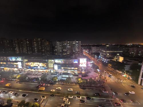 jinglaihotel weining road subway station