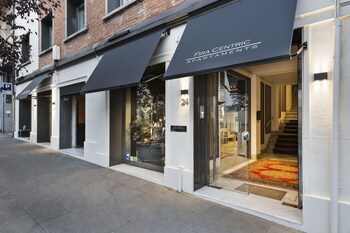 fira centric apartments by gaiarooms