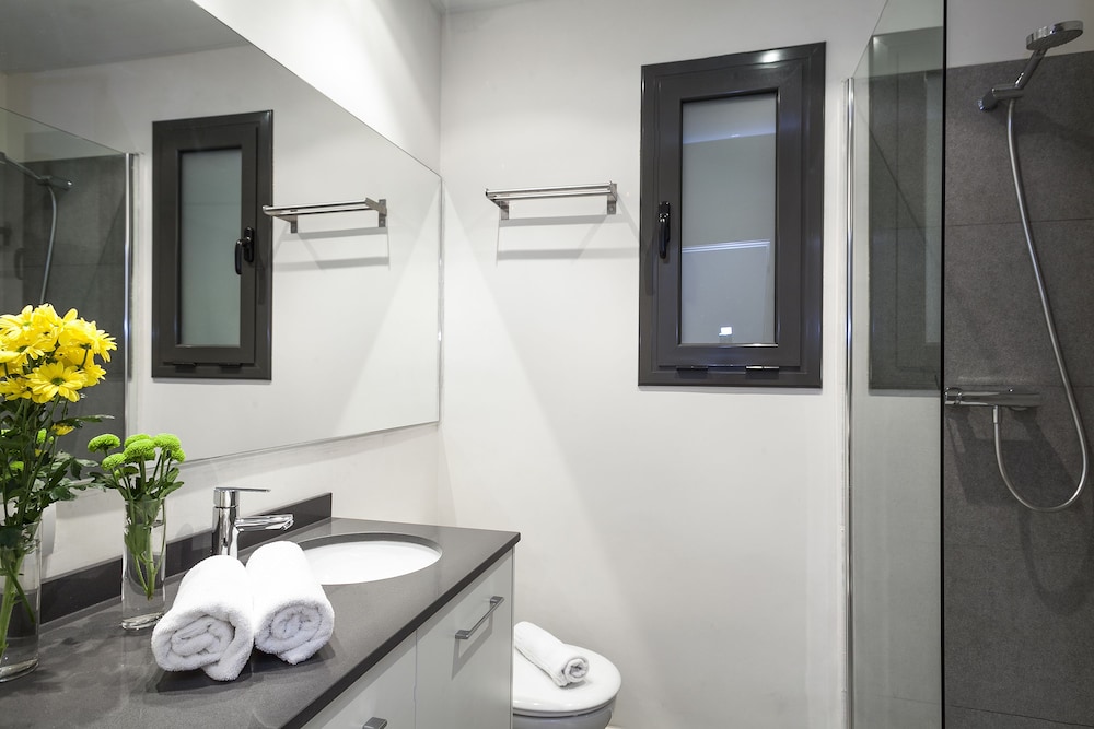 fira centric apartments by gaiarooms