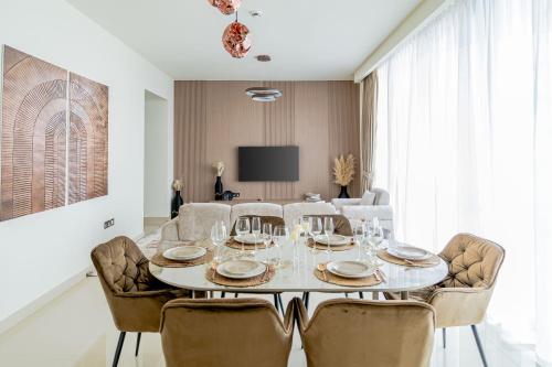 sophisticated interior near hayat beach