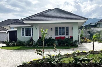 the crest serenity oasis villa