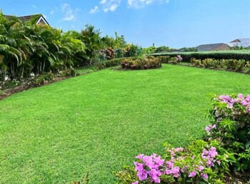 the crest serenity oasis villa
