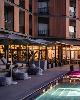 Nobi Boutique Surf Hotel,,3 star