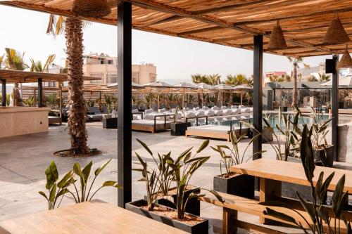 nobi boutique surf hotel