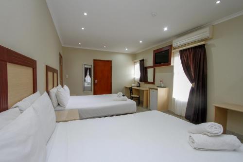plm golden lodge
