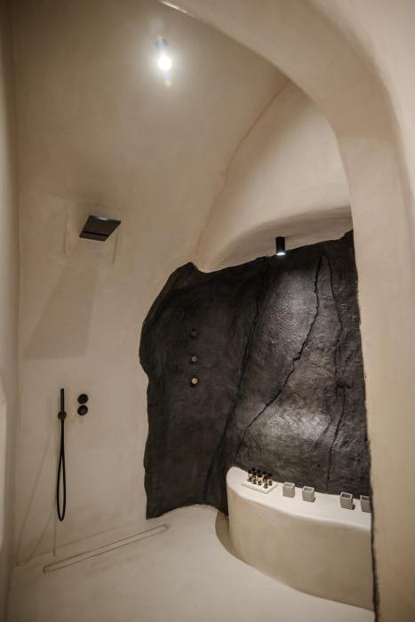 one of one suites
