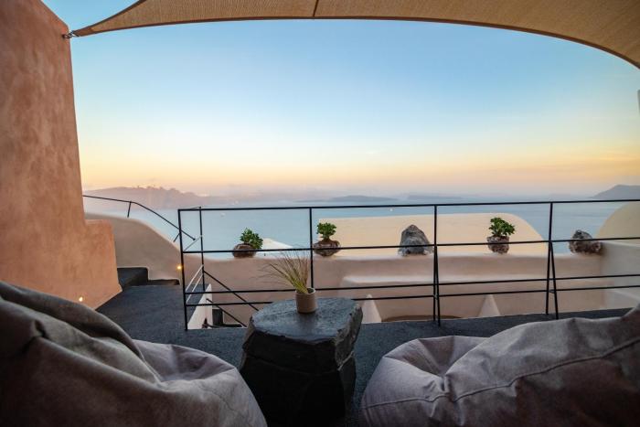 one of one suites
